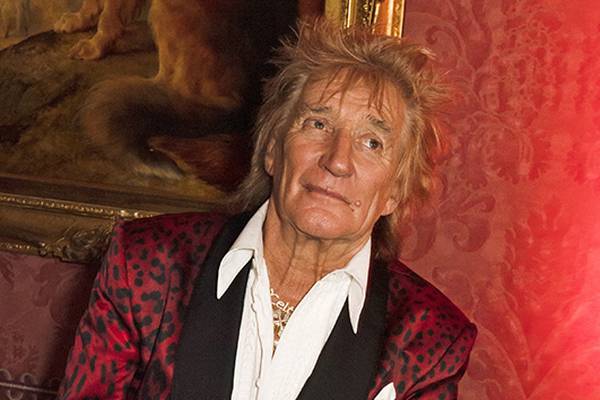 Rod Stewart says he is "doing everything I can" to beat viral infection