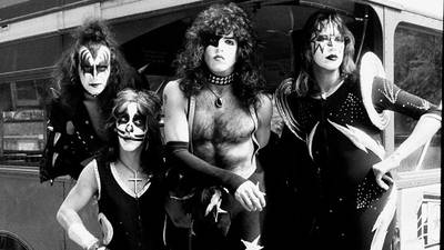 Watch young rockers, actors portraying KISS in clip from new Neil Bogart biopic, 'Spinning Gold'