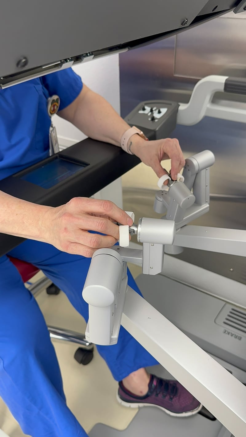 The SWBC Foundation has once again demonstrated its support for CHRISTUS Children’s by donating a $2.75 million gift for the acquisition of a surgical robot system, the da Vinci Xi.