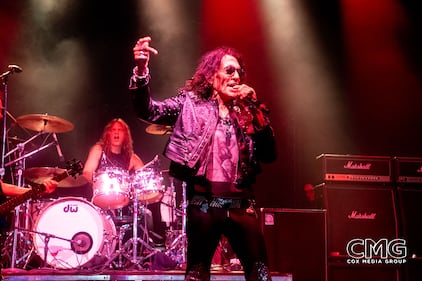 Stephen Pearcy of Ratt headlined the opening night of Oyster Bake on the 106.7 The Eagle/KONO 101.1 stage, and they sounded great, rocking the crowd with all the Ratt favorites, and more!