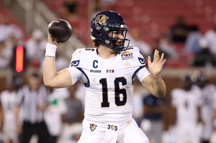 2025 SERVPRO First Responder Bowl FIU Florida International University UTSA